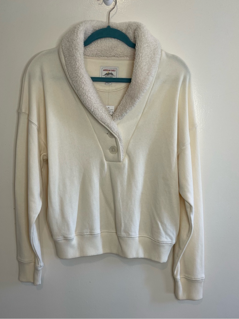 American Eagle Outfitters White Faux Fur Lined Knit Pullover Sweater Small NWT